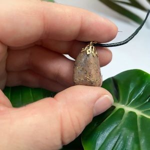 Sunstone Agate Crystal Necklace